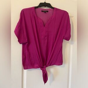 Marc New York- Andrew Marc Fuchsia/purple Blouse Top. V-neck, tie